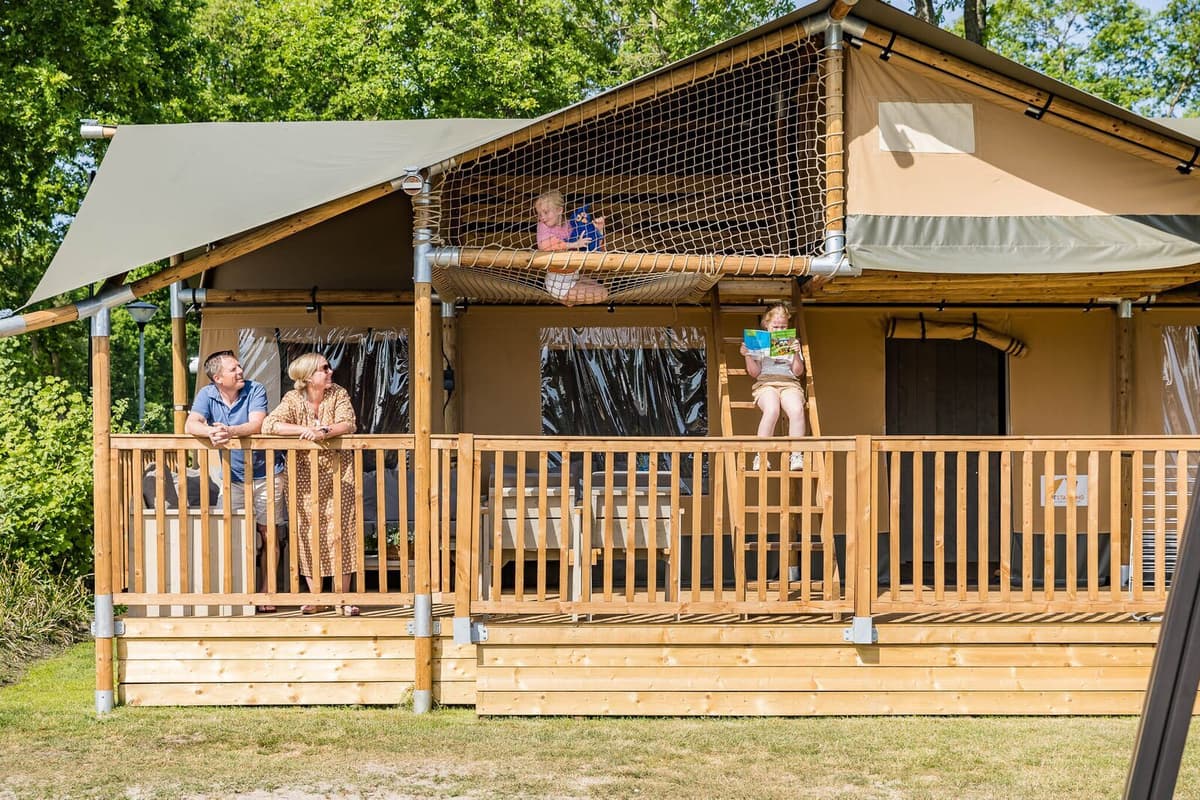 Luxe kamperen in Zeeland: Waarom glamping de ideale keuze is voor gezinnen